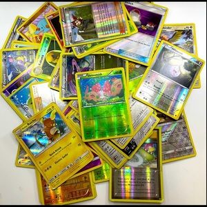 RESERVED 50 Pokémon trading cards